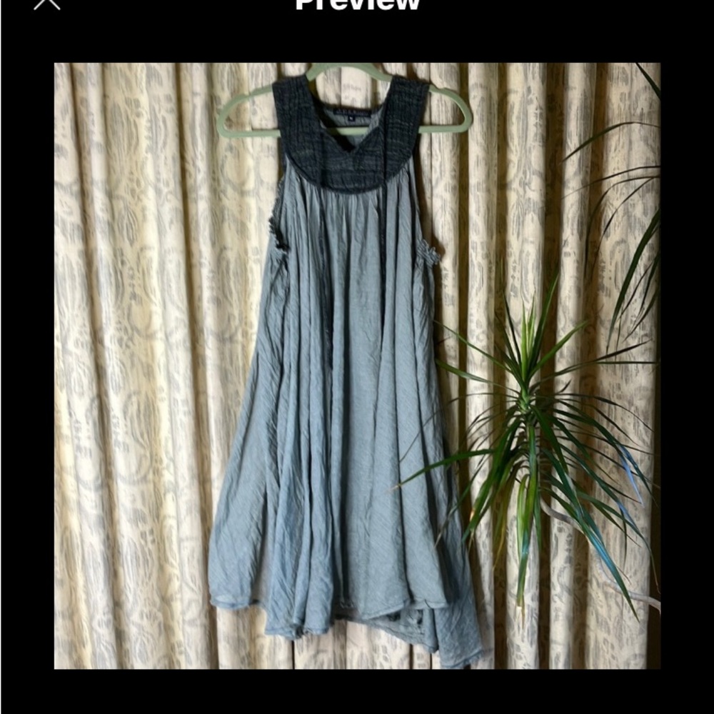 JP and Mattie Gray Cotton Crinkle dress. Size M.